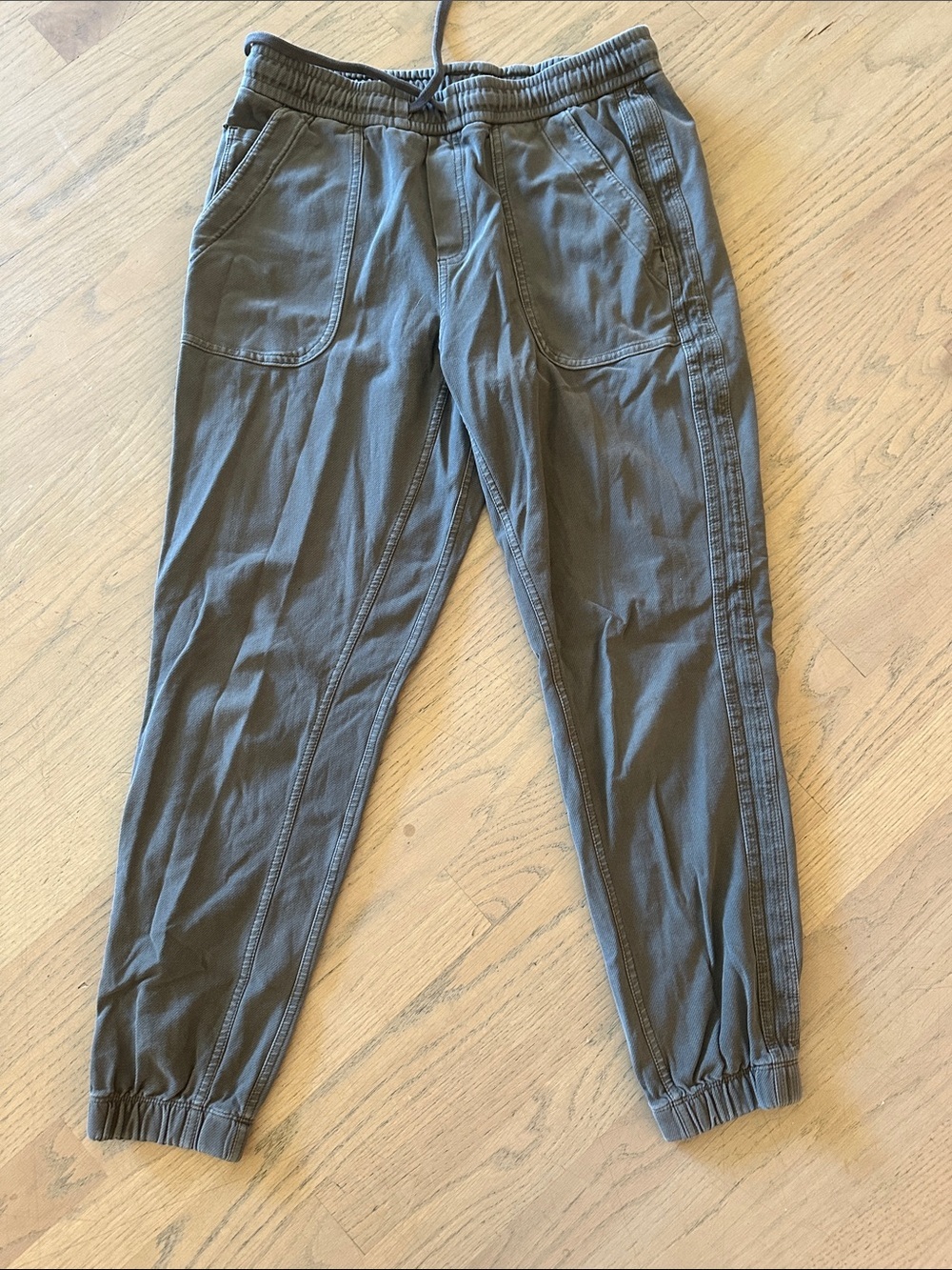 Athleta gray green Farralon Drawstring Jogger Pants
